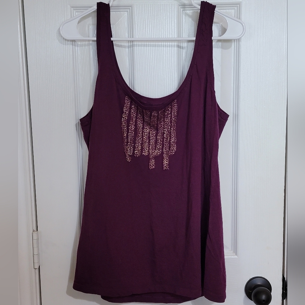 🌟Old Navy tank top with gold detail, purple, L